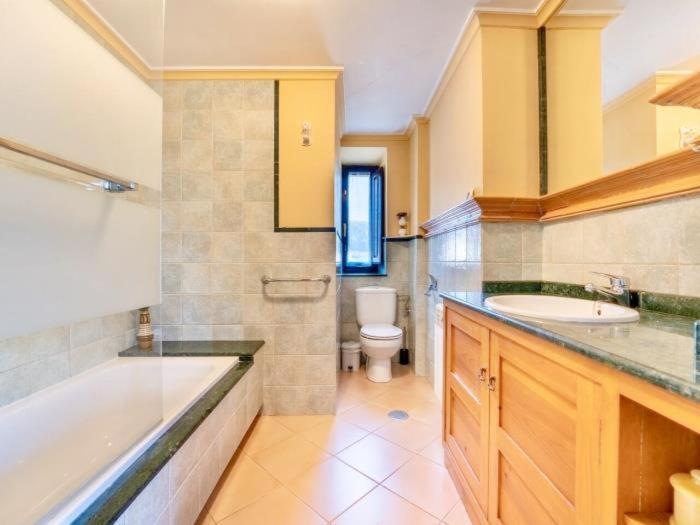 Casona En Puente Viesgo Villa Bagian luar foto
